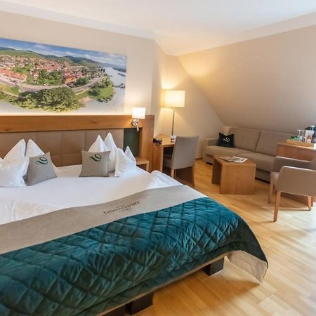 Donauwirt - Hotel Garni 레헨스테이너와차우 외부 사진
