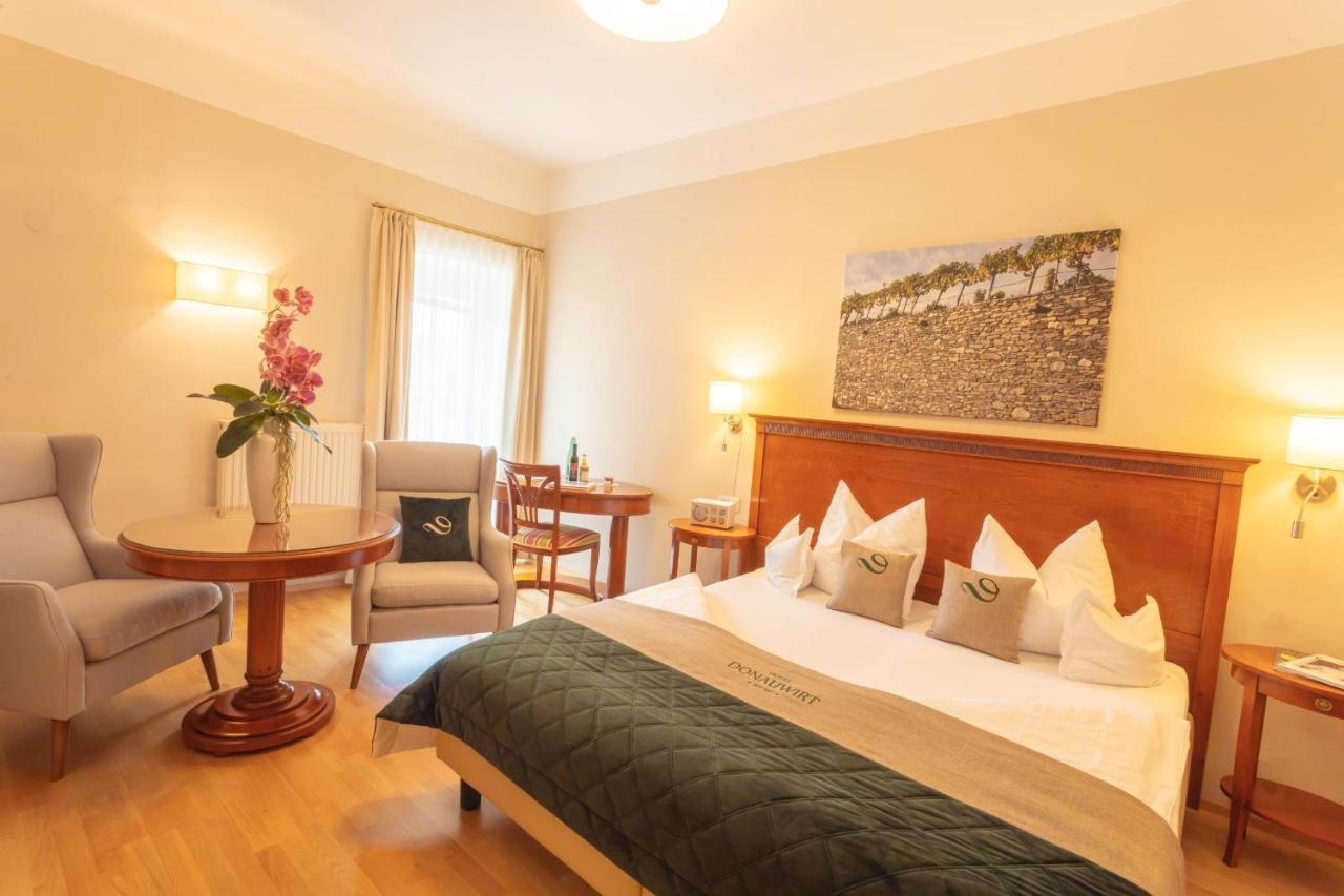 Donauwirt - Hotel Garni 레헨스테이너와차우 외부 사진